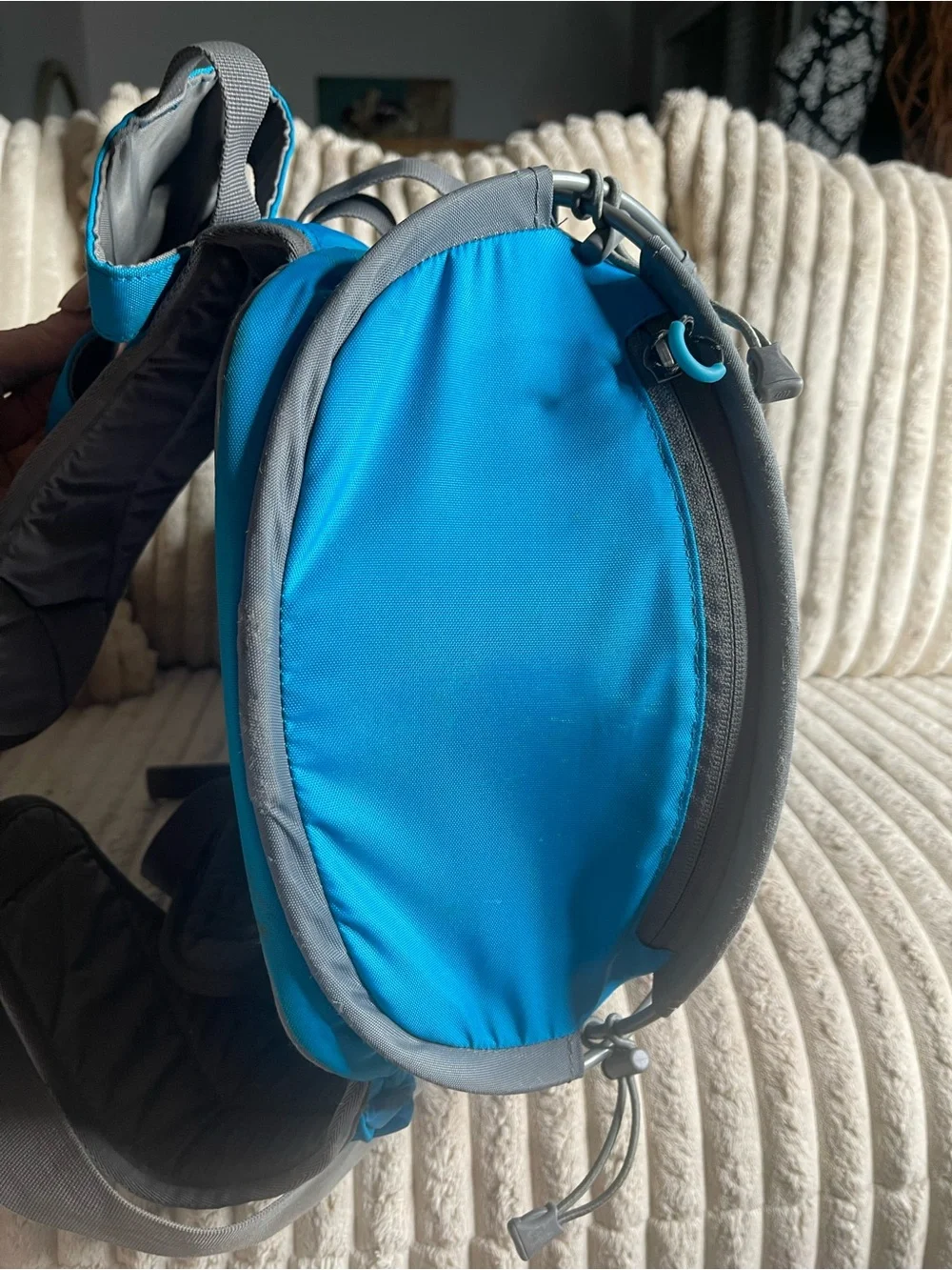 Columbia Titanium Hiking Backpack Blue Gray Wire Frame Day Pack